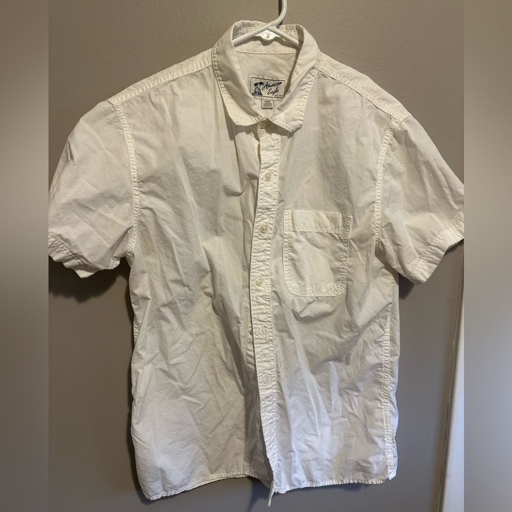 American Eagle short sleeve button down-Size M
